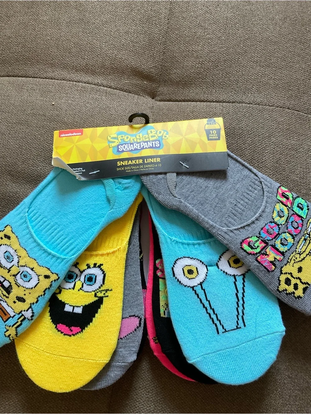 Assorted Stay Put Liner Socks Packs in Different Motifs